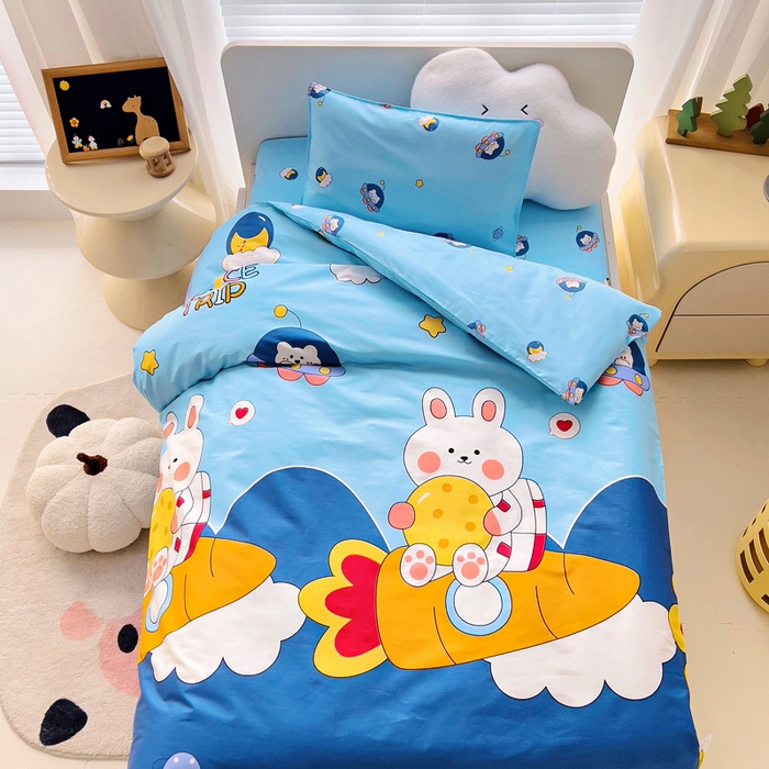 91家纺网 家纺一手货源 找家纺 2025年新款幼儿园全棉被子三件套宝宝入园纯棉六件套被褥午睡被套星空兔