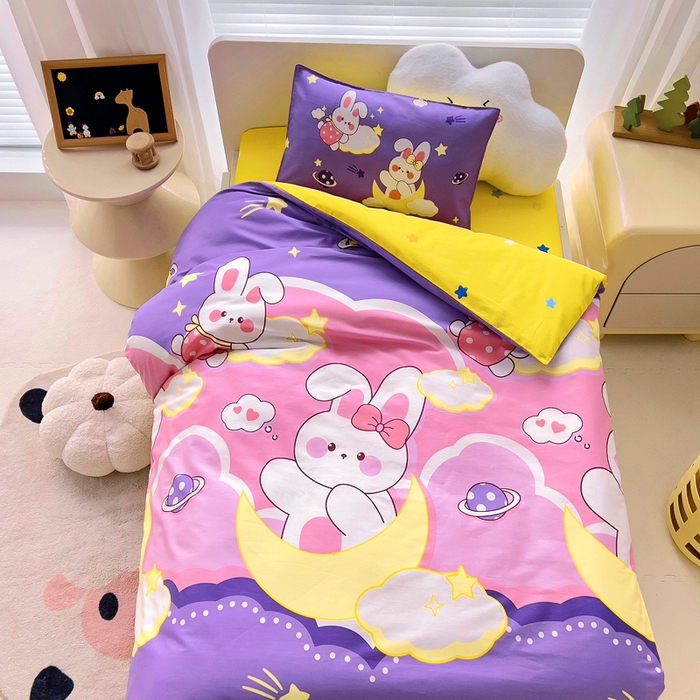 91家纺网 家纺一手货源 找家纺 2025年新款幼儿园全棉被子三件套宝宝入园纯棉六件套被褥午睡被套宇宙小兔