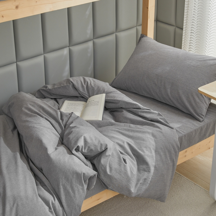 91家纺网 家纺一手货源 找家纺 柠萌家居 2025年新款色织A类学生宿舍床笠三件套床垫套 冷灰