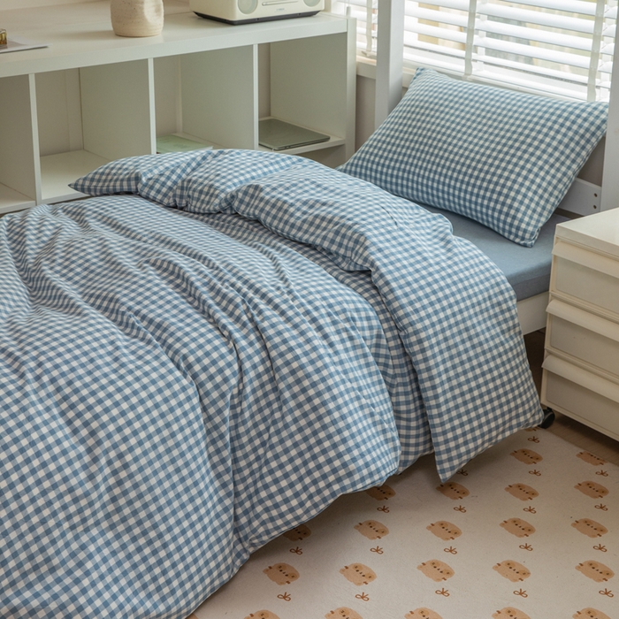 91家纺网 家纺一手货源 找家纺 柠萌家居 2025年新款色织A类学生宿舍床笠三件套床垫套 浅蓝小格