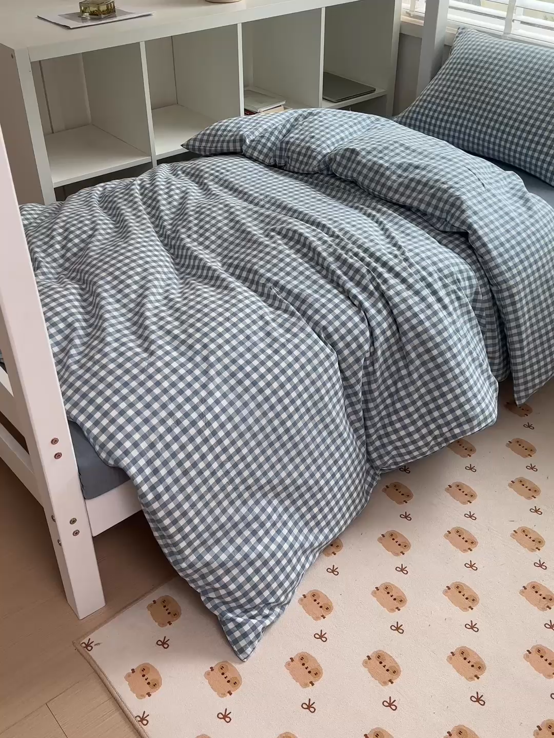 91家纺网 家纺一手货源 找家纺 柠萌家居 2025年新款色织A类学生宿舍床笠三件套床垫套 浅蓝小格