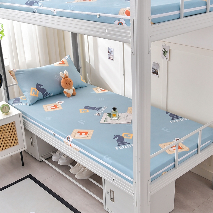 91家纺网 家纺一手货源 找家纺 （总）斯尔顿 2025新款13070全棉纯棉印花学生宿舍上下铺套件-第一批单品床垫套床垫套单件