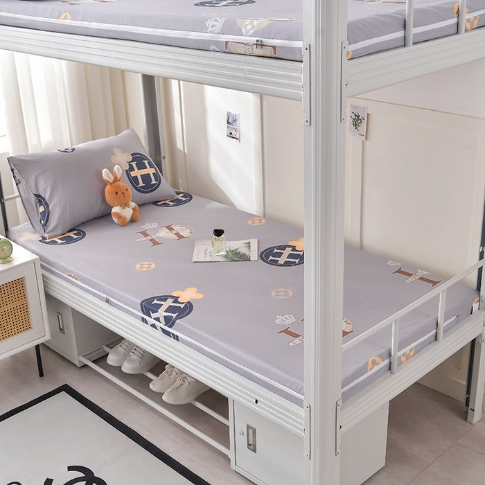 91家纺网 家纺一手货源 找家纺 （总）斯尔顿 2025新款13070全棉纯棉印花学生宿舍上下铺套件-第一批单品床垫套床垫套单件