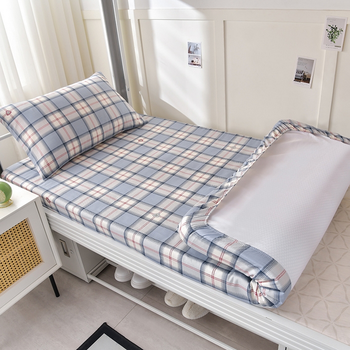 91家纺网 家纺一手货源 找家纺 （总）斯尔顿 2025新款13070全棉纯棉印花学生宿舍上下铺套件-第一批单品床笠单件单床笠