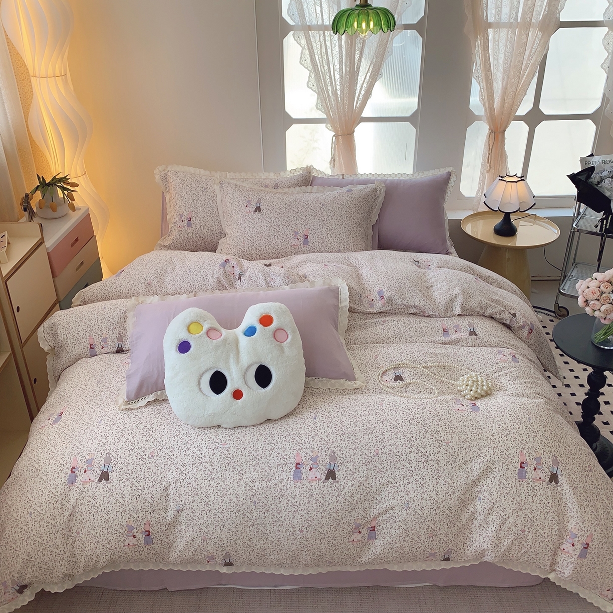 91家纺网 家纺一手货源 找家纺 奈萝家纺  2025新款全棉双层纱花边款四件套 奶泡兔兔