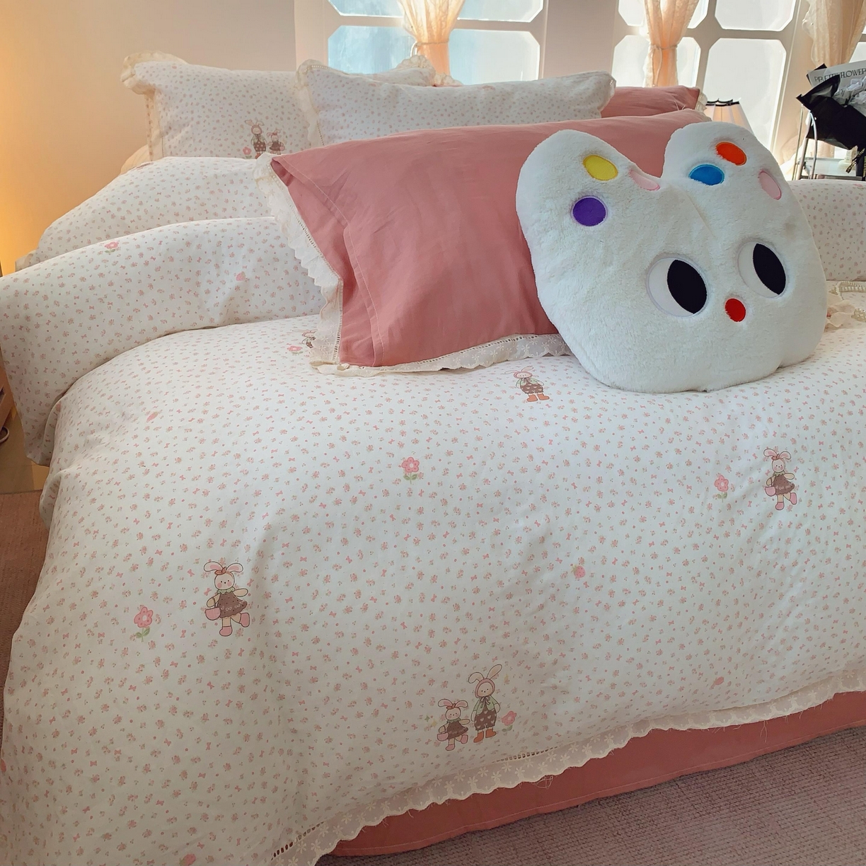 91家纺网 家纺一手货源 找家纺  奈萝家纺  2025新款全棉双层纱花边款四件套 童年月光