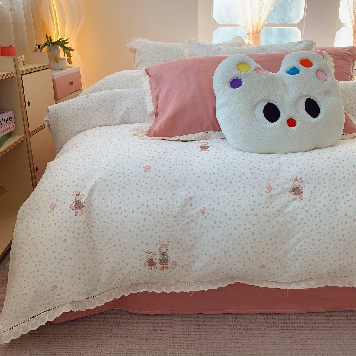 91家纺网 家纺一手货源 找家纺  奈萝家纺  2025新款全棉双层纱花边款四件套 童年月光