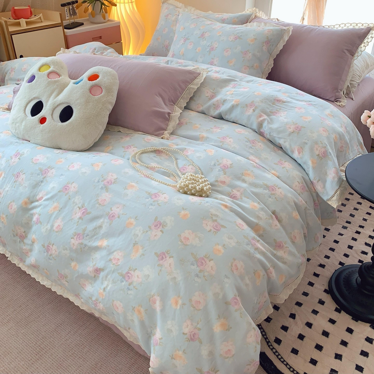 91家纺网 家纺一手货源 找家纺  奈萝家纺  2025新款全棉双层纱花边款四件套 韶华蓝