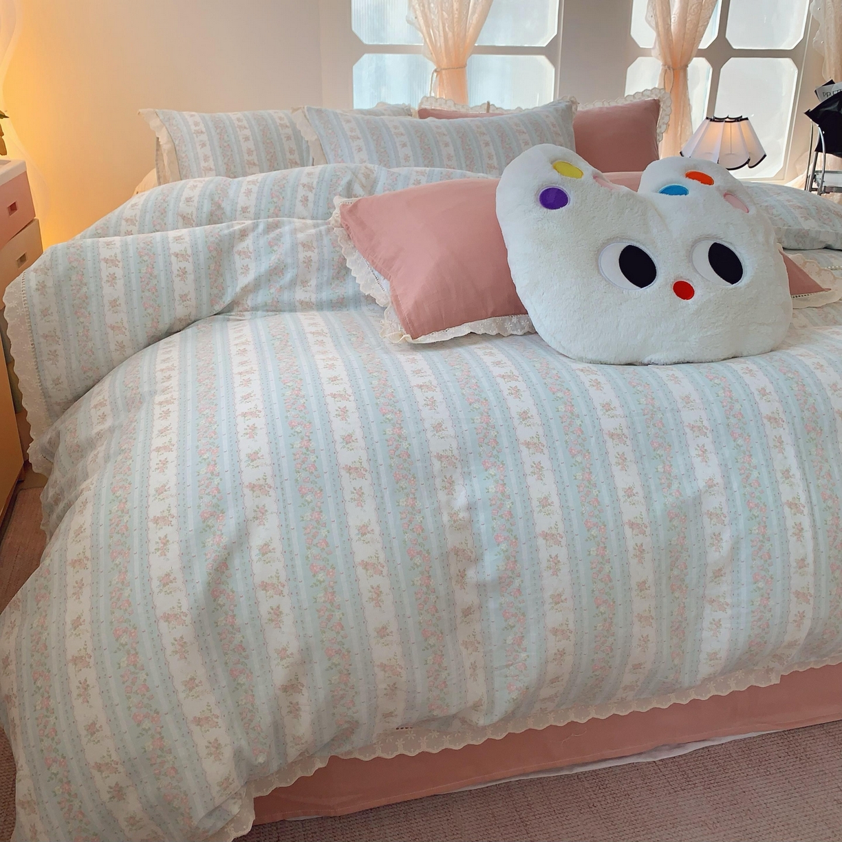 91家纺网 家纺一手货源 找家纺  奈萝家纺  2025新款全棉双层纱花边款四件套 花涧澈