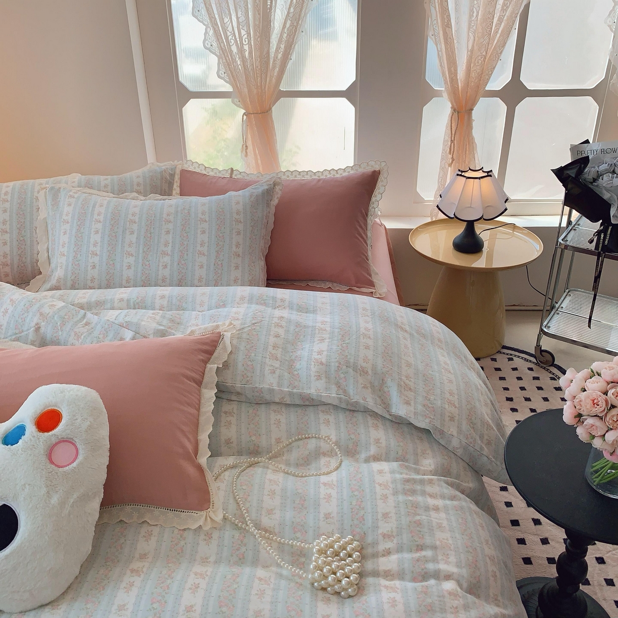 91家纺网 家纺一手货源 找家纺  奈萝家纺  2025新款全棉双层纱花边款四件套 花涧澈