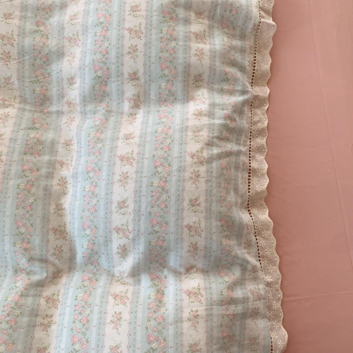 91家纺网 家纺一手货源 找家纺  奈萝家纺  2025新款全棉双层纱花边款四件套 花涧澈