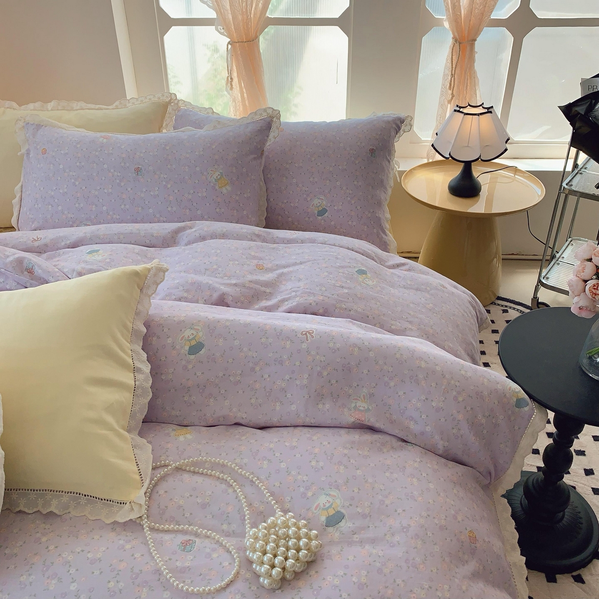 91家纺网 家纺一手货源 找家纺  奈萝家纺  2025新款全棉双层纱花边款四件套 可爱兔仔