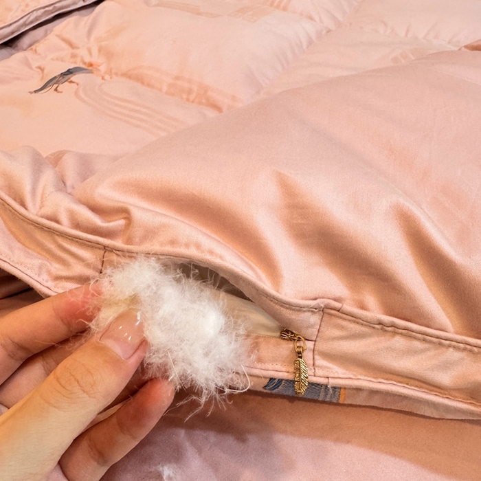 91家纺网 家纺一手货源 找家纺 静若居羽绒被壳 2025新款全棉双层静音羽绒被壳自充绒羽绒被壳-马到成功 马到成功-豆沙