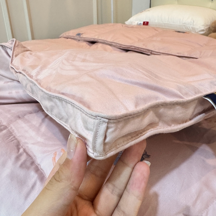 91家纺网 家纺一手货源 找家纺 静若居羽绒被壳 2025新款全棉双层静音羽绒被壳自充绒羽绒被壳-马到成功 马到成功-豆沙