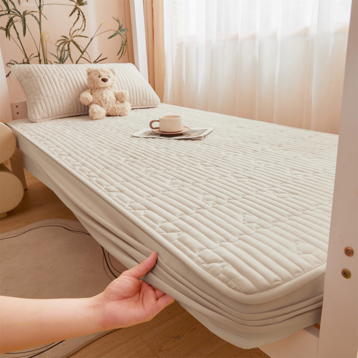 91家纺网 家纺一手货源 找家纺 雯豆家纺 2025新款四季款学生宿舍夹棉床笠上下铺床垫保护套 洛川-奶咖