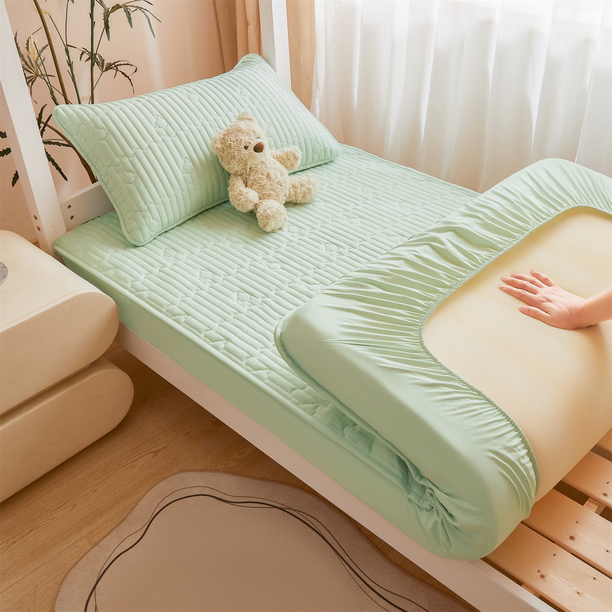 91家纺网 家纺一手货源 找家纺 雯豆家纺 2025新款四季款学生宿舍夹棉床笠上下铺床垫保护套 洛川-清雅绿