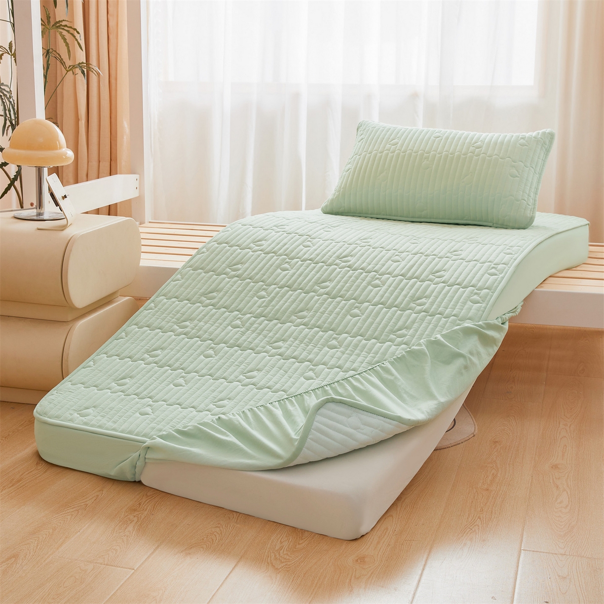 91家纺网 家纺一手货源 找家纺 雯豆家纺 2025新款四季款学生宿舍夹棉床笠上下铺床垫保护套 洛川-清雅绿