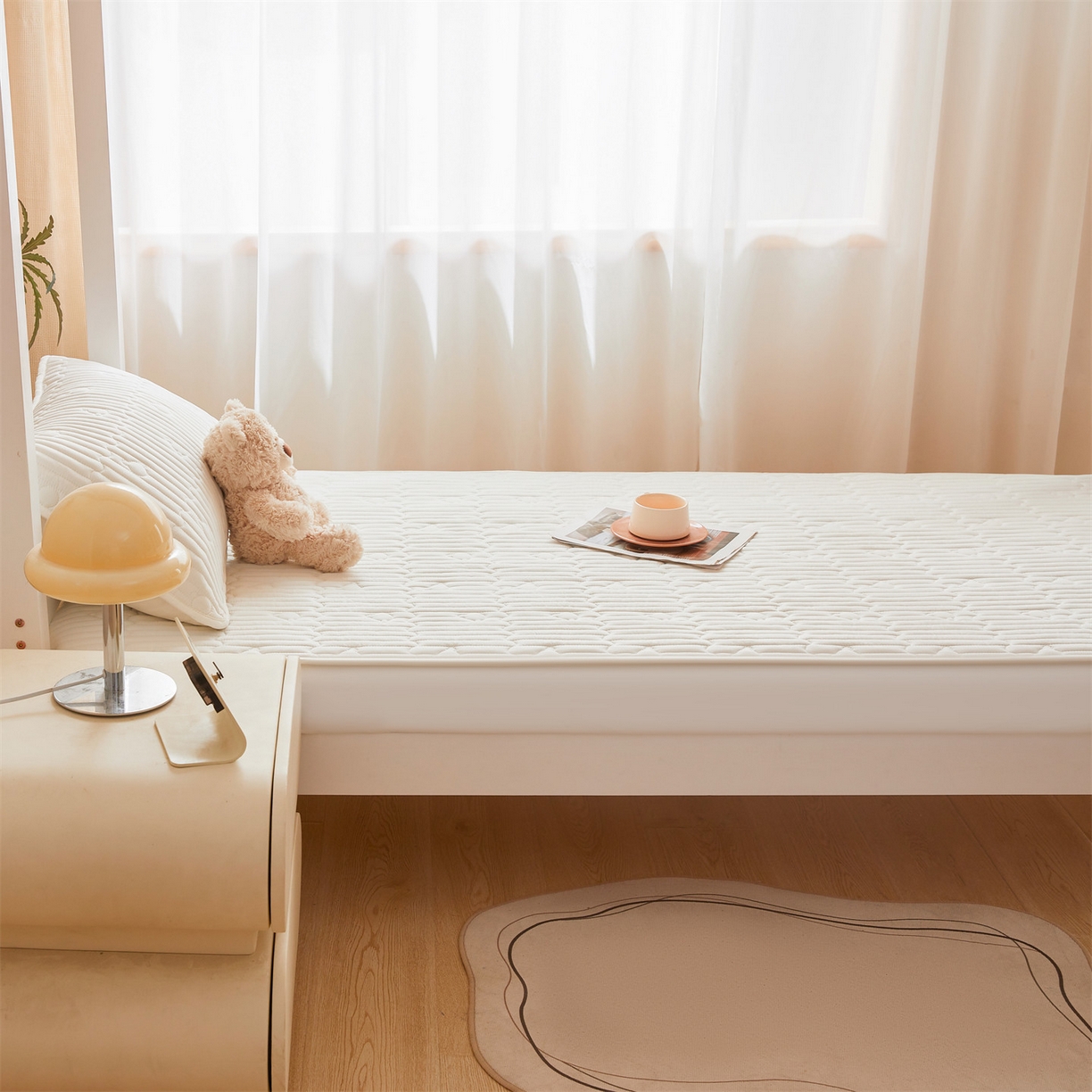 91家纺网 家纺一手货源 找家纺 雯豆家纺 2025新款四季款学生宿舍夹棉床笠上下铺床垫保护套 洛川-月光白