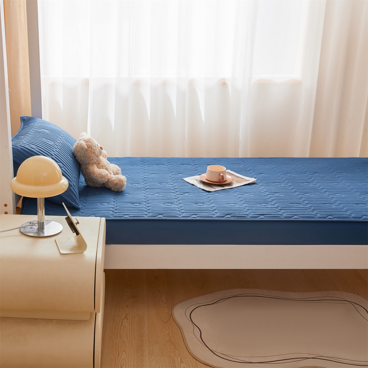 91家纺网 家纺一手货源 找家纺 雯豆家纺 2025新款四季款学生宿舍夹棉床笠上下铺床垫保护套 洛川-黛蓝