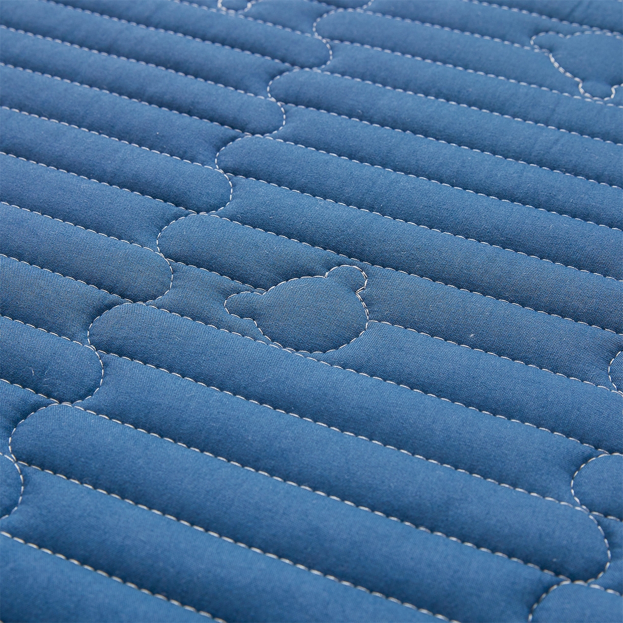 91家纺网 家纺一手货源 找家纺 雯豆家纺 2025新款四季款学生宿舍夹棉床笠上下铺床垫保护套 洛川-黛蓝