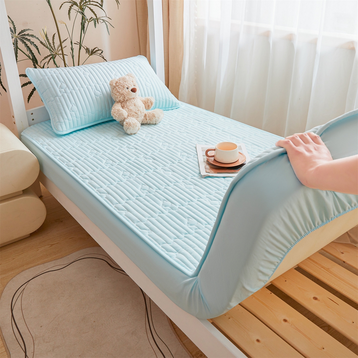 91家纺网 家纺一手货源 找家纺 雯豆家纺 2025新款四季款学生宿舍夹棉床笠上下铺床垫保护套 洛川-淡水蓝