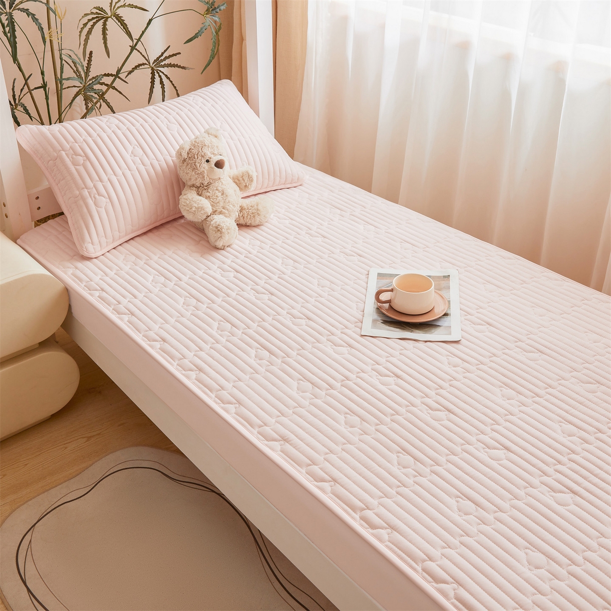 91家纺网 家纺一手货源 找家纺 雯豆家纺 2025新款四季款学生宿舍夹棉床笠上下铺床垫保护套 洛川-密合粉