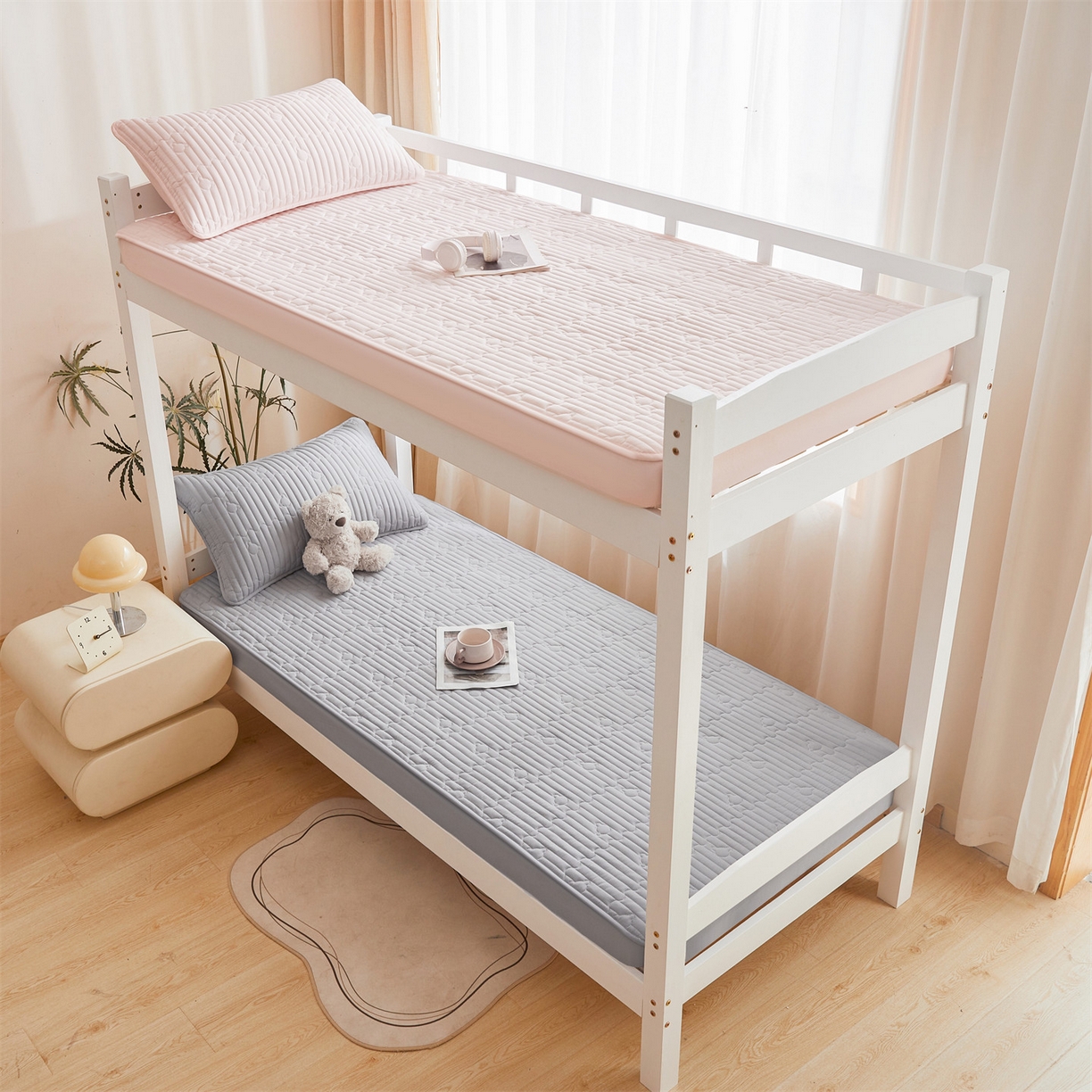 91家纺网 家纺一手货源 找家纺 雯豆家纺 2025新款四季款学生宿舍夹棉床笠上下铺床垫保护套 洛川-暮云灰