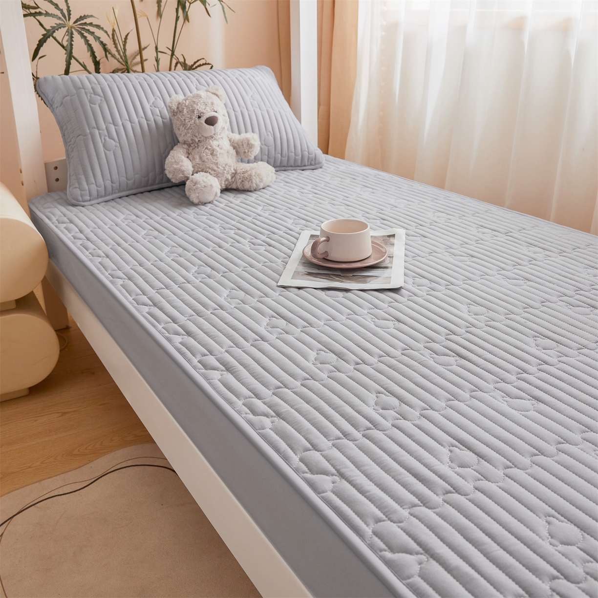 91家纺网 家纺一手货源 找家纺 雯豆家纺 2025新款四季款学生宿舍夹棉床笠上下铺床垫保护套 洛川-暮云灰