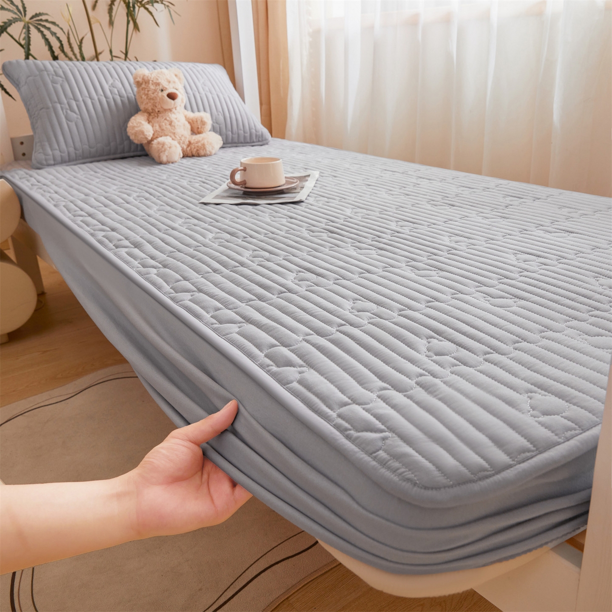 91家纺网 家纺一手货源 找家纺 雯豆家纺 2025新款四季款学生宿舍夹棉床笠上下铺床垫保护套 洛川-暮云灰