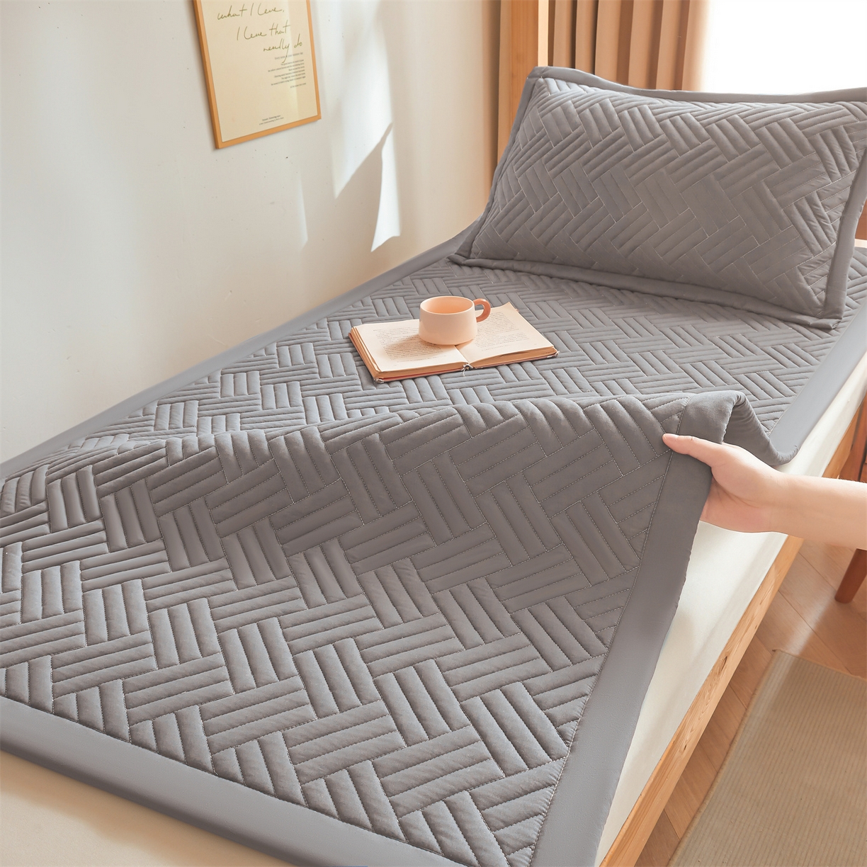 91家纺网 家纺一手货源 找家纺 （总）雯豆家纺 2025新款学生宿舍夹棉床褥薄垫子上下铺床单人床护垫