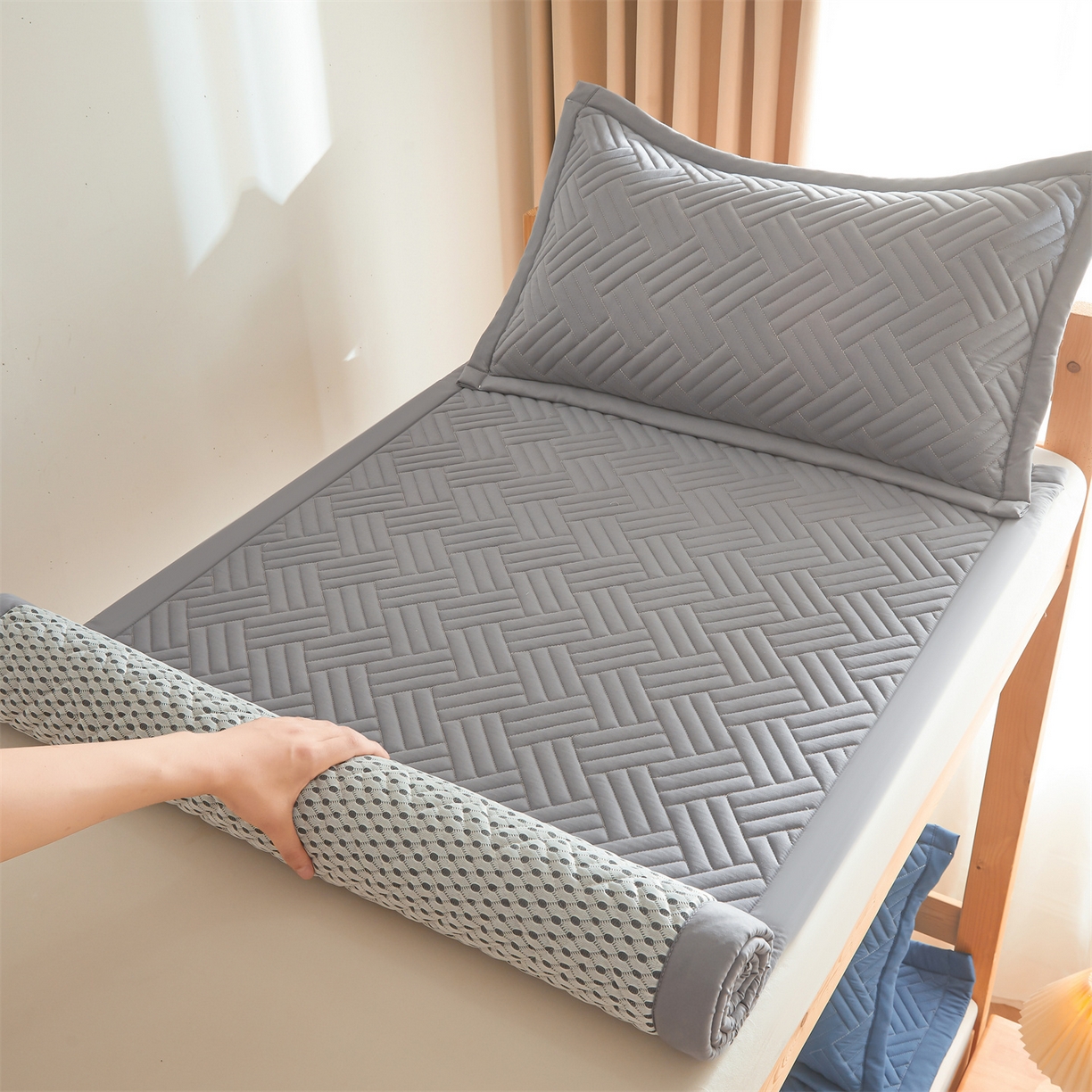 雯豆家纺 2025新款学生宿舍夹棉床褥薄垫子上下铺床单人床护垫 摩登-深空灰