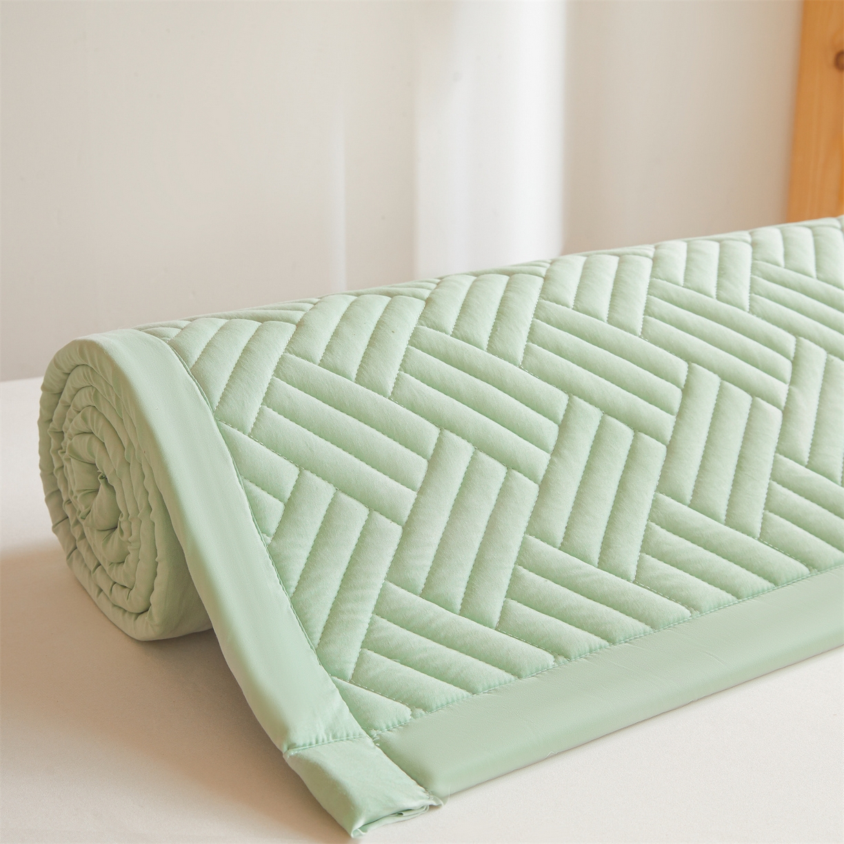 91家纺网 家纺一手货源 找家纺 雯豆家纺 2025新款学生宿舍夹棉床褥薄垫子上下铺床单人床护垫 摩登-清雅绿