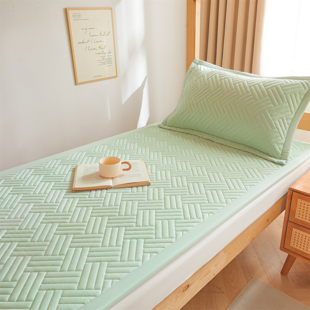 91家纺网 家纺一手货源 找家纺 雯豆家纺 2025新款学生宿舍夹棉床褥薄垫子上下铺床单人床护垫 摩登-清雅绿