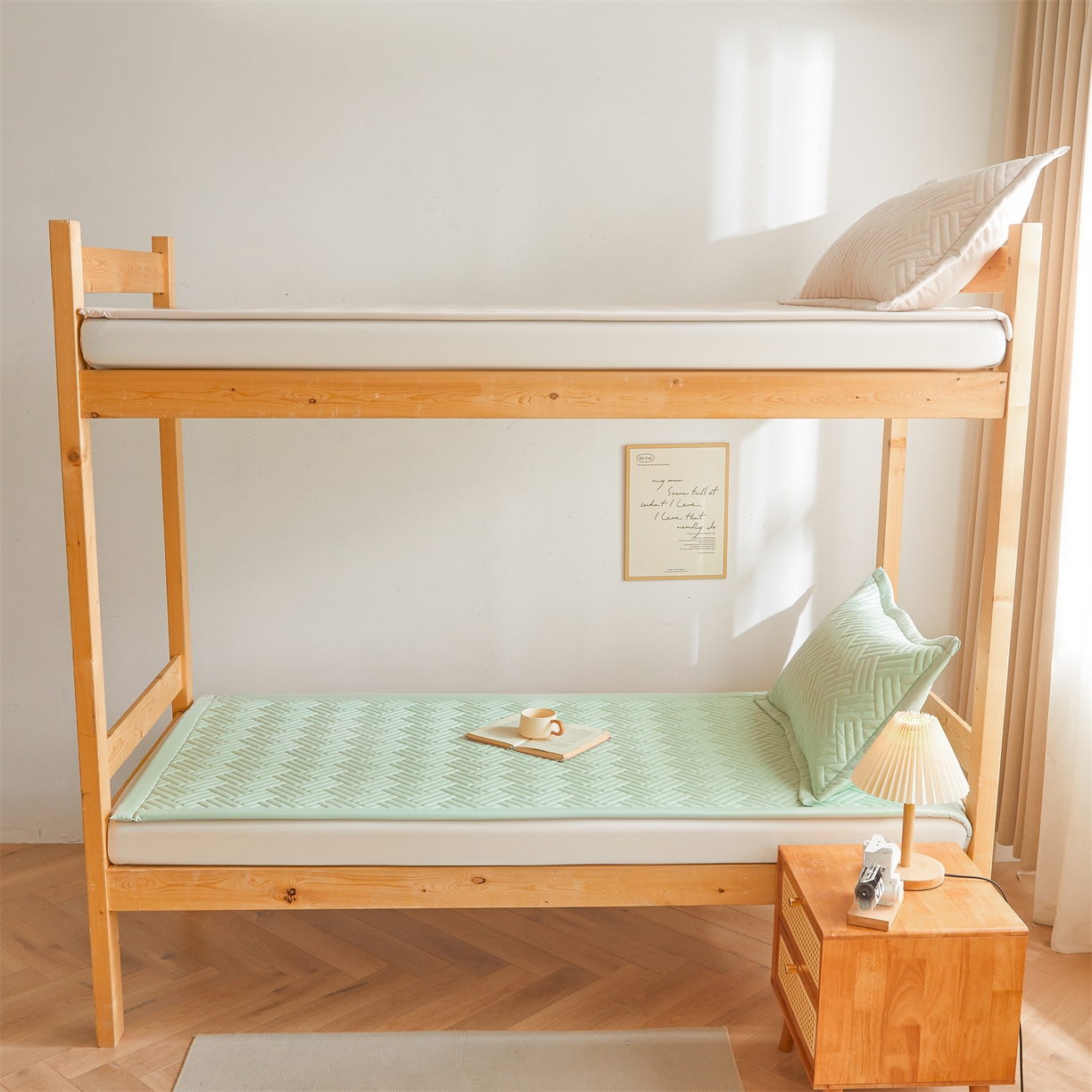 91家纺网 家纺一手货源 找家纺 雯豆家纺 2025新款学生宿舍夹棉床褥薄垫子上下铺床单人床护垫 摩登-清雅绿