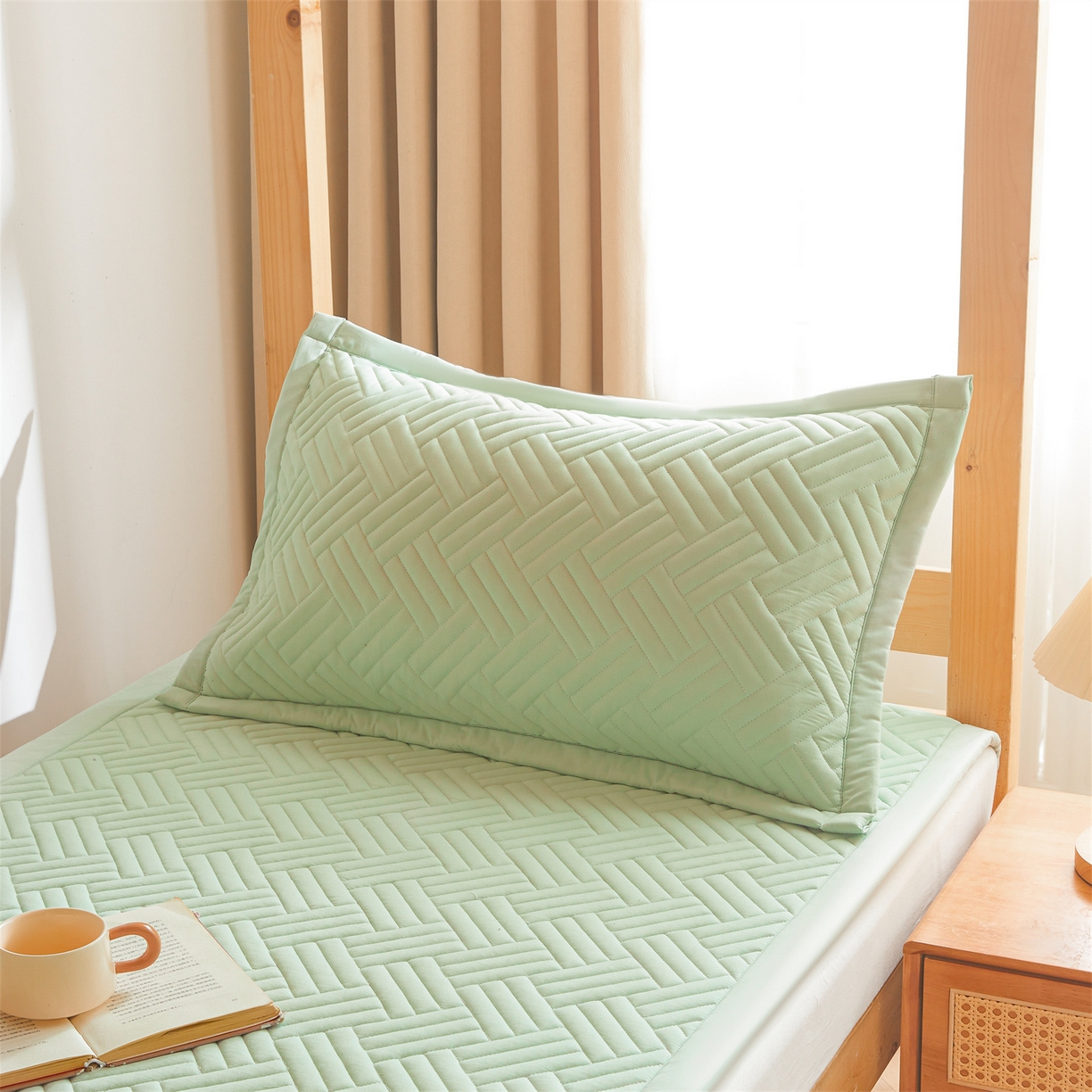 91家纺网 家纺一手货源 找家纺 雯豆家纺 2025新款学生宿舍夹棉床褥薄垫子上下铺床单人床护垫 摩登-清雅绿