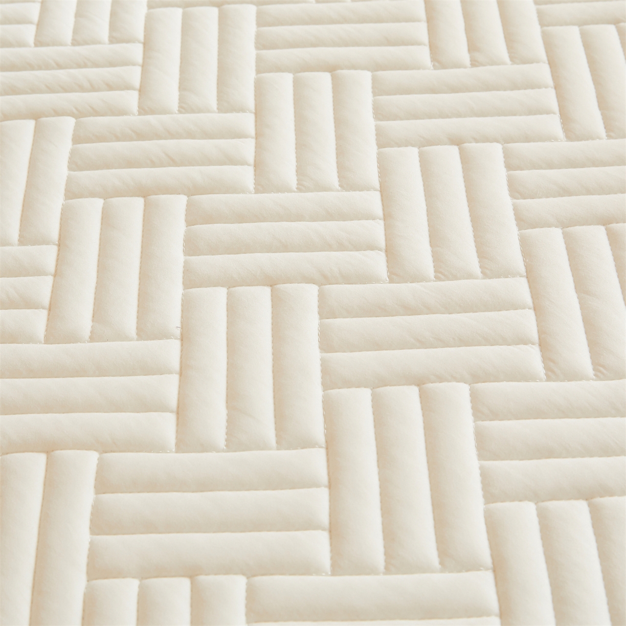 91家纺网 家纺一手货源 找家纺 雯豆家纺 2025新款学生宿舍夹棉床褥薄垫子上下铺床单人床护垫 摩登-月光白