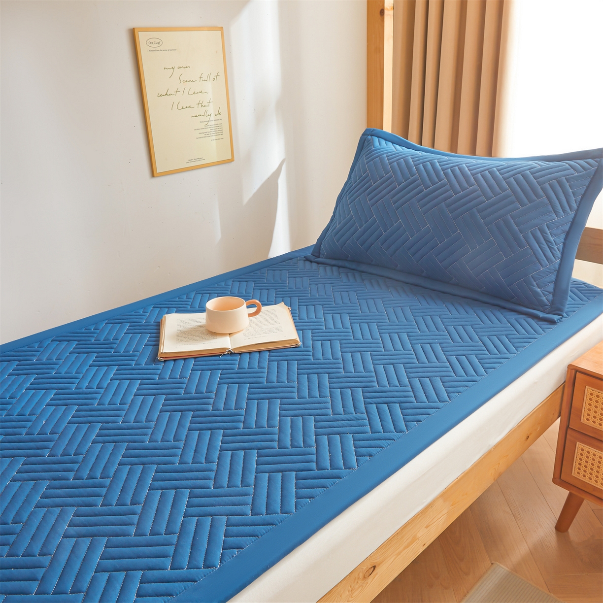 91家纺网 家纺一手货源 找家纺 雯豆家纺 2025新款学生宿舍夹棉床褥薄垫子上下铺床单人床护垫 摩登-黛蓝