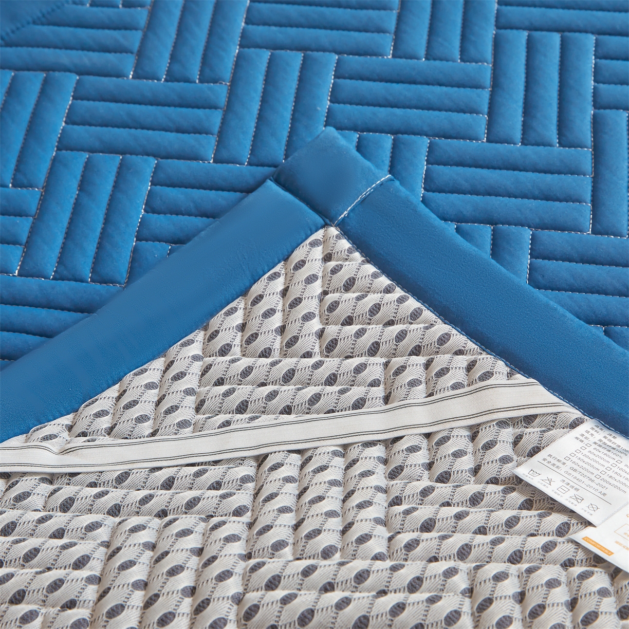 91家纺网 家纺一手货源 找家纺 雯豆家纺 2025新款学生宿舍夹棉床褥薄垫子上下铺床单人床护垫 摩登-黛蓝