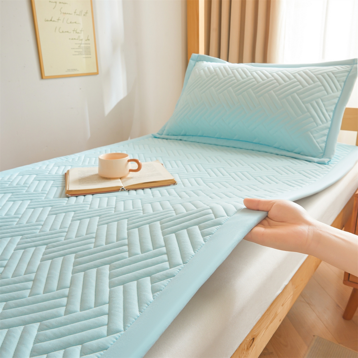 91家纺网 家纺一手货源 找家纺 雯豆家纺 2025新款学生宿舍夹棉床褥薄垫子上下铺床单人床护垫 摩登-淡水蓝