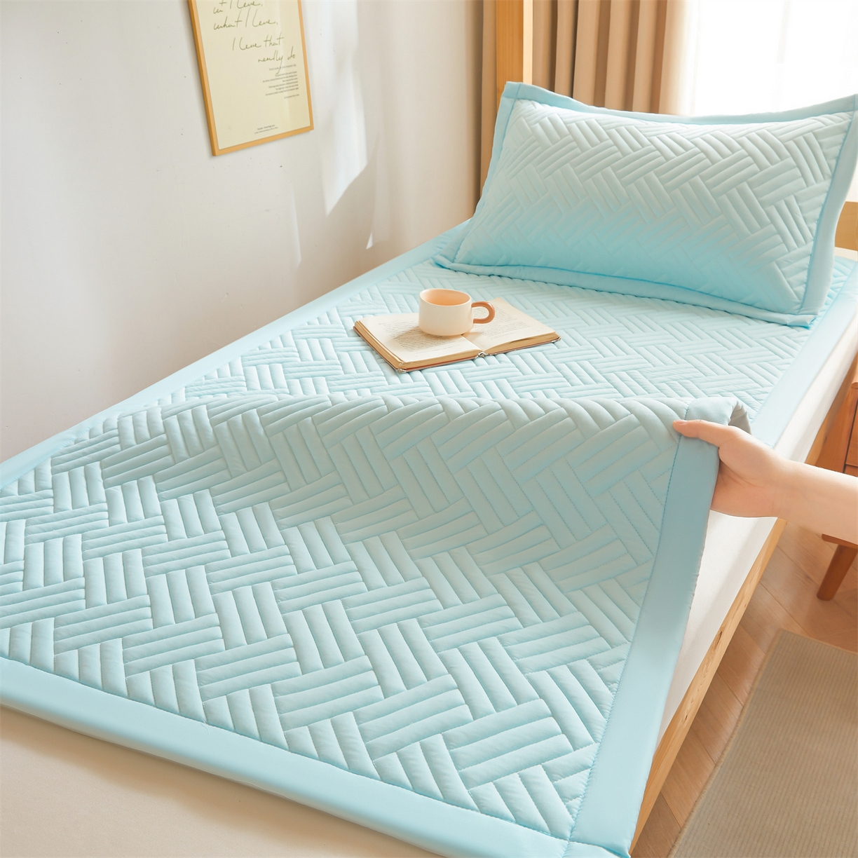 91家纺网 家纺一手货源 找家纺 雯豆家纺 2025新款学生宿舍夹棉床褥薄垫子上下铺床单人床护垫 摩登-淡水蓝