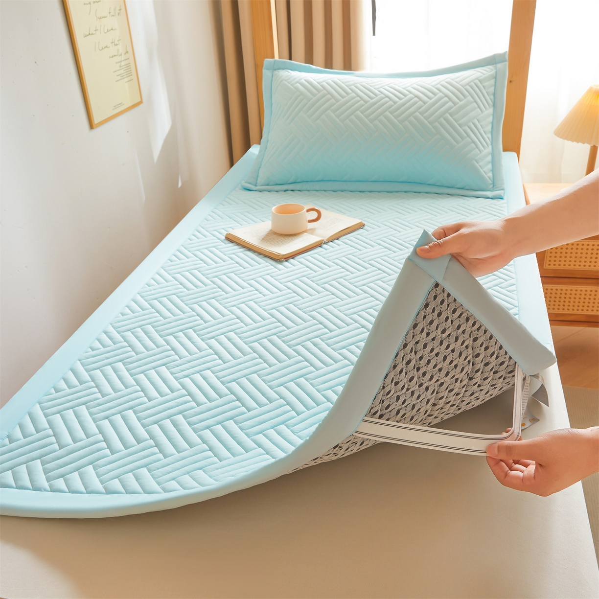 91家纺网 家纺一手货源 找家纺 雯豆家纺 2025新款学生宿舍夹棉床褥薄垫子上下铺床单人床护垫 摩登-淡水蓝