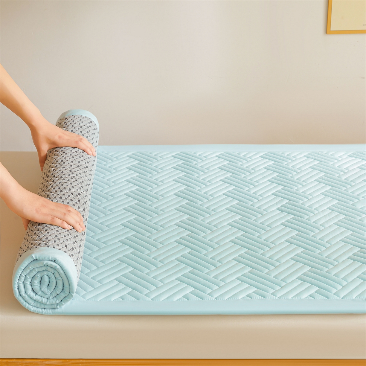 91家纺网 家纺一手货源 找家纺 雯豆家纺 2025新款学生宿舍夹棉床褥薄垫子上下铺床单人床护垫 摩登-淡水蓝