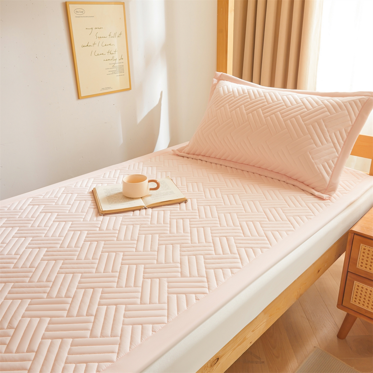 91家纺网 家纺一手货源 找家纺 雯豆家纺 2025新款学生宿舍夹棉床褥薄垫子上下铺床单人床护垫 摩登-密合粉