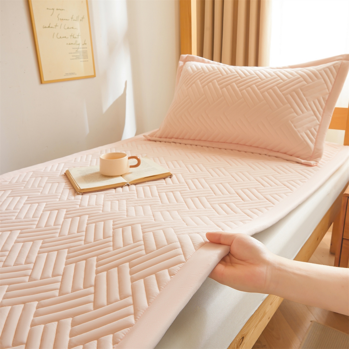 91家纺网 家纺一手货源 找家纺 雯豆家纺 2025新款学生宿舍夹棉床褥薄垫子上下铺床单人床护垫 摩登-密合粉