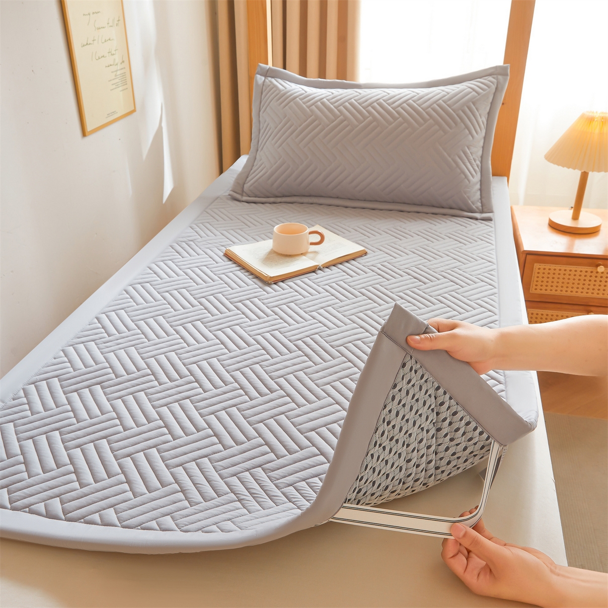 91家纺网 家纺一手货源 找家纺 雯豆家纺 2025新款学生宿舍夹棉床褥薄垫子上下铺床单人床护垫 摩登-暮云灰