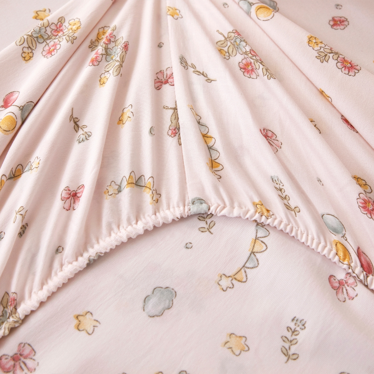 91家纺网 家纺一手货源 找家纺 乐居家纺 2025新款针织棉双层纱单件床笠 落花