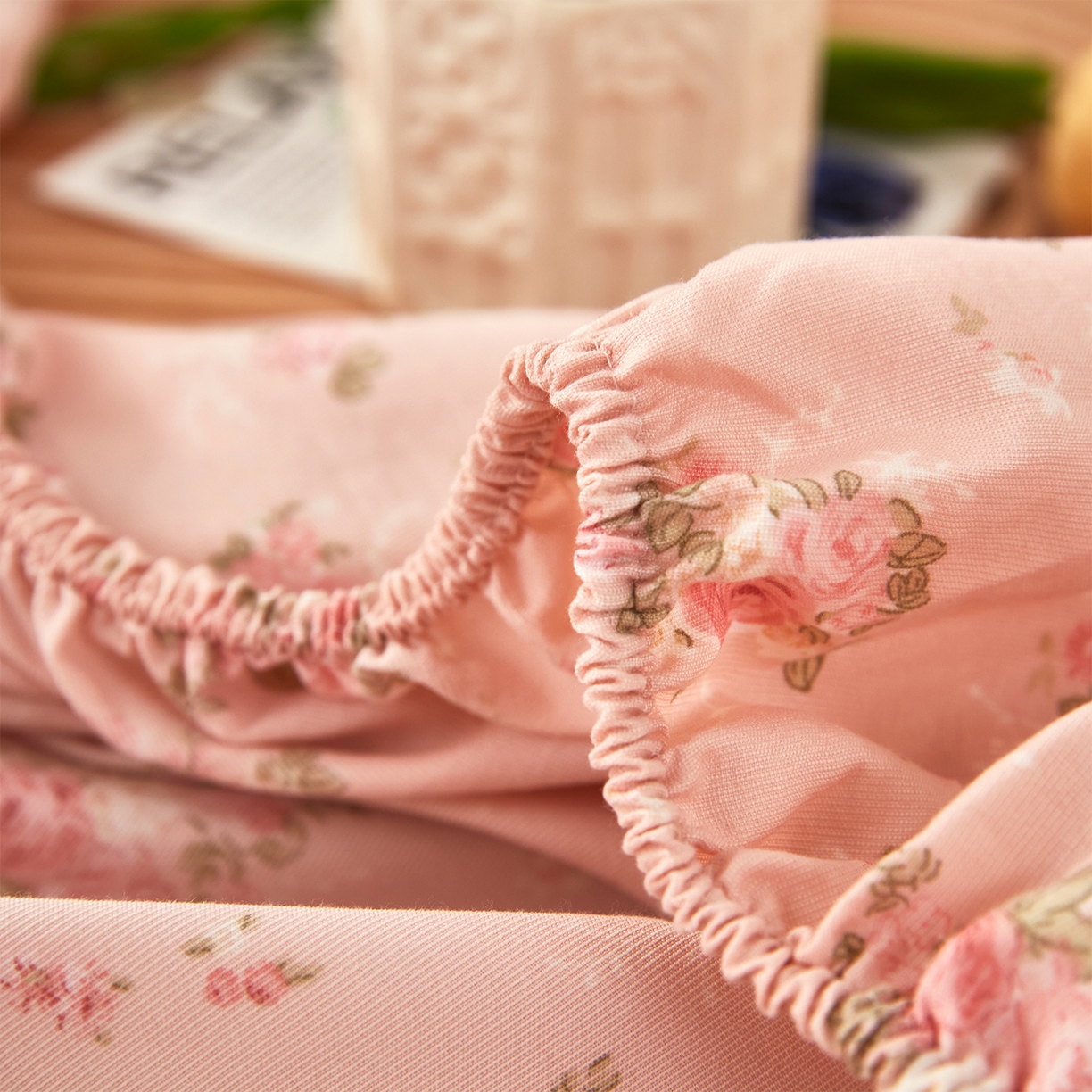 91家纺网 家纺一手货源 找家纺 乐居家纺 2025新款针织棉双层纱单件床笠 粉韵格调