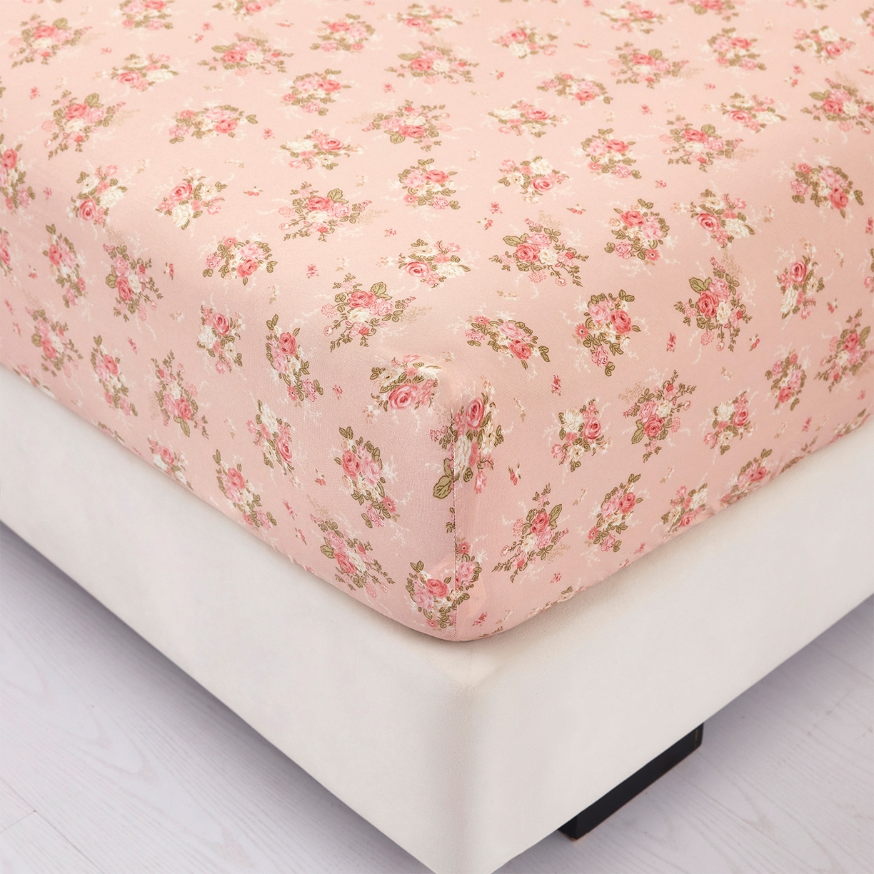 91家纺网 家纺一手货源 找家纺 乐居家纺 2025新款针织棉双层纱单件床笠 粉韵格调