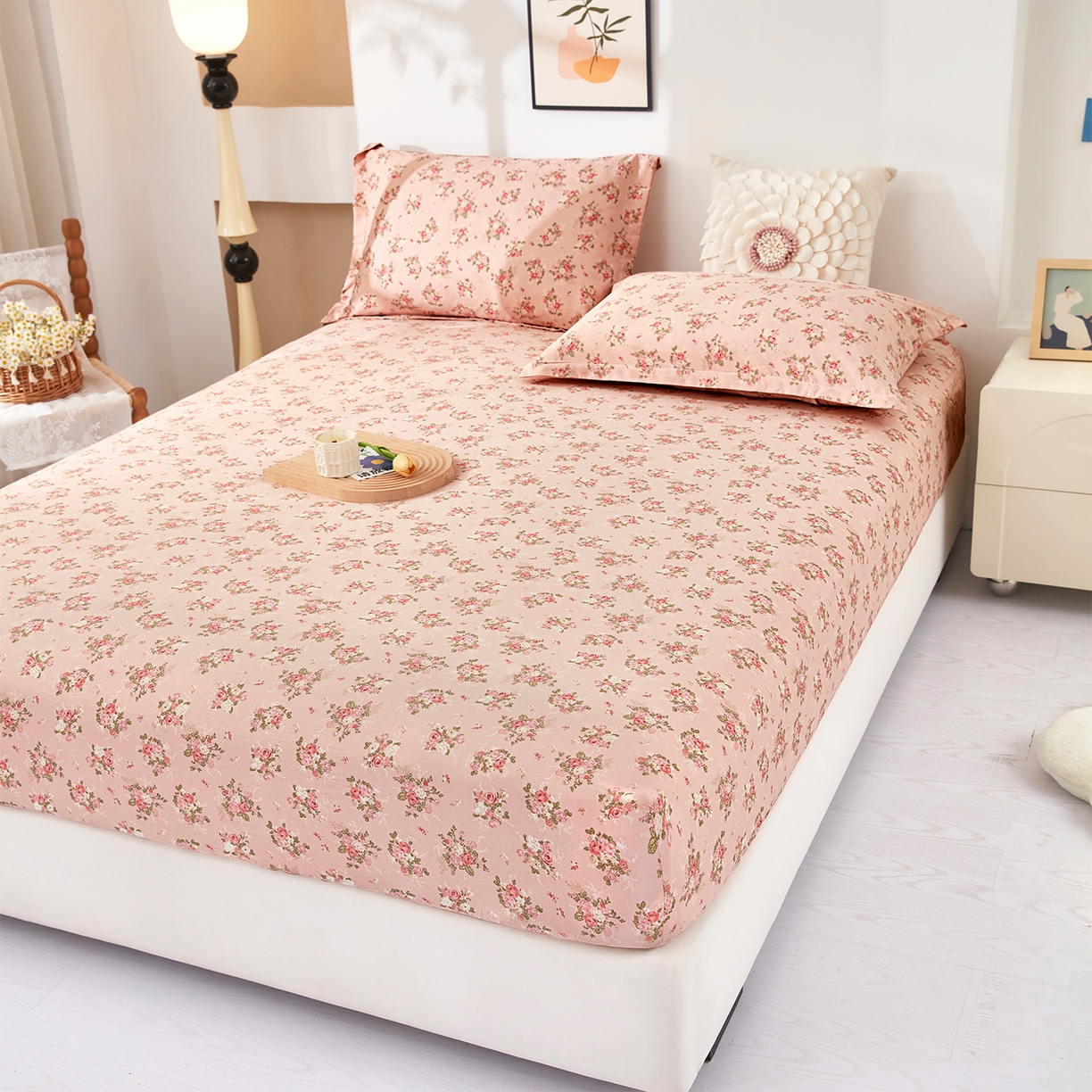 91家纺网 家纺一手货源 找家纺 乐居家纺 2025新款针织棉双层纱单件床笠 粉韵格调