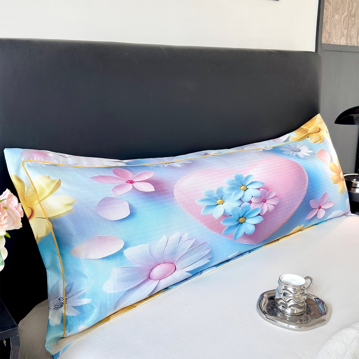 91家纺网 家纺一手货源 找家纺 乐居家纺 2025新款凉感高密冰丝双人印花枕套+内芯 倾心